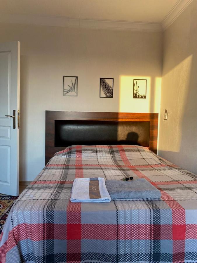 Apartamento Spacious House Near The Airport Arnavutkoy Exterior foto