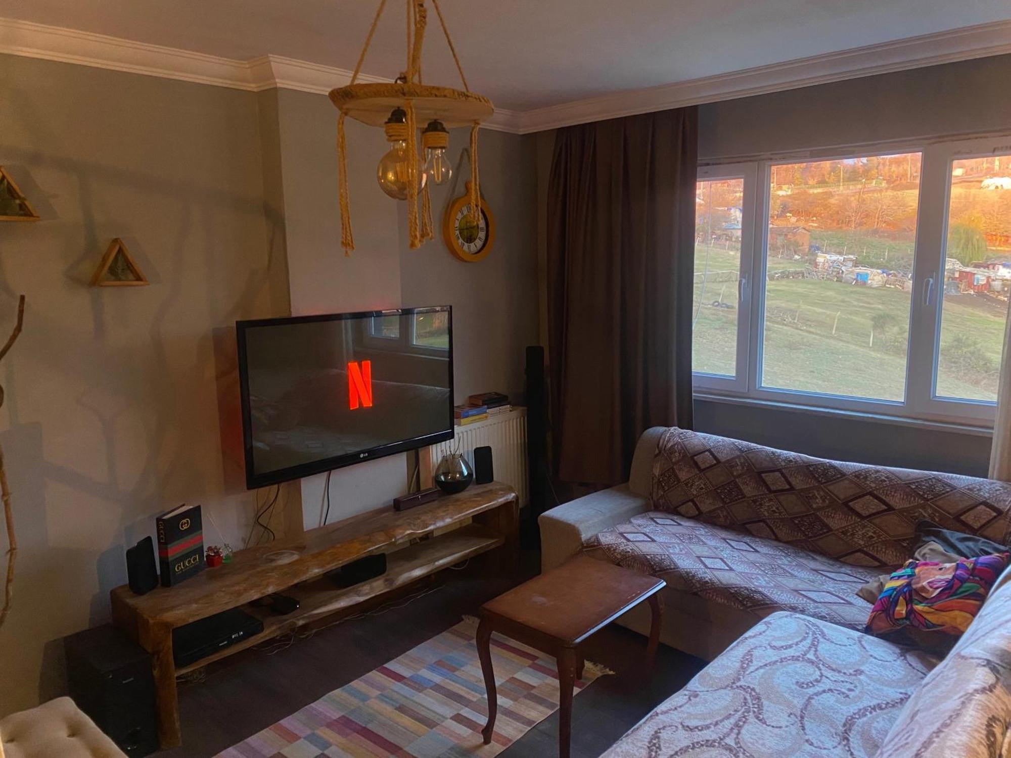 Apartamento Spacious House Near The Airport Arnavutkoy Exterior foto